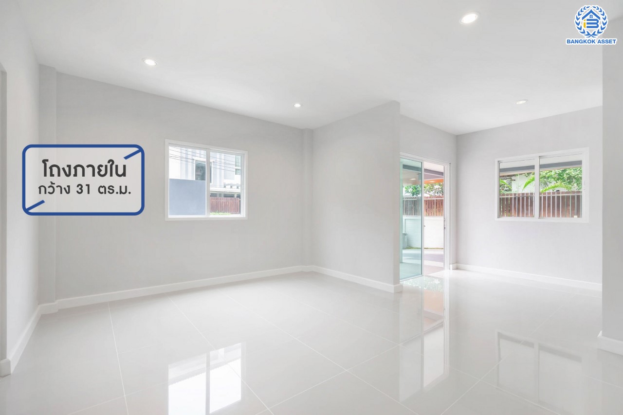 บ้านมือสองตกแต่งใหม่ ม.คาซ่าพรีเมี่ยม ราชพฤกษ์-พระราม5 บ้านเดี่ยวหลังใหญ่ 3 ชั้น แบรนด์ Q.House เนื้อที่ 50.4 ตร.ว. ดีไซน์ตอบทุกไลฟ์สไตล์ ฟังก์ชัน 3 ห้องนอนใหญ่ 4 ห้องน้ำ จอดรถได้ 4 คัน บนทำเลติดถนนใหญ่ เชื่อมต่อทุกเส้นทาง ใกล้ตลาดเจ้าพระยา ,เดอะวอล์ค ,ร.ร.เตรียมอุดมศึกษาฯ เซ็นทรัลเวสต์เกตและรถไฟฟ้า "สถานีบางพลู"